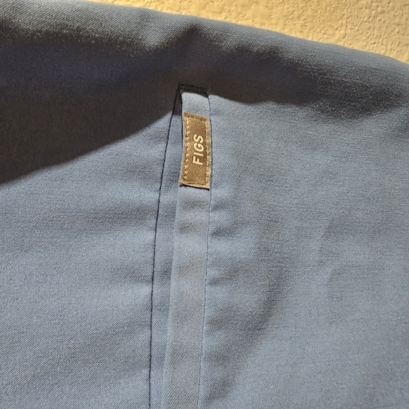 Figs Top M Blue Scrub - Picture 3 of 5